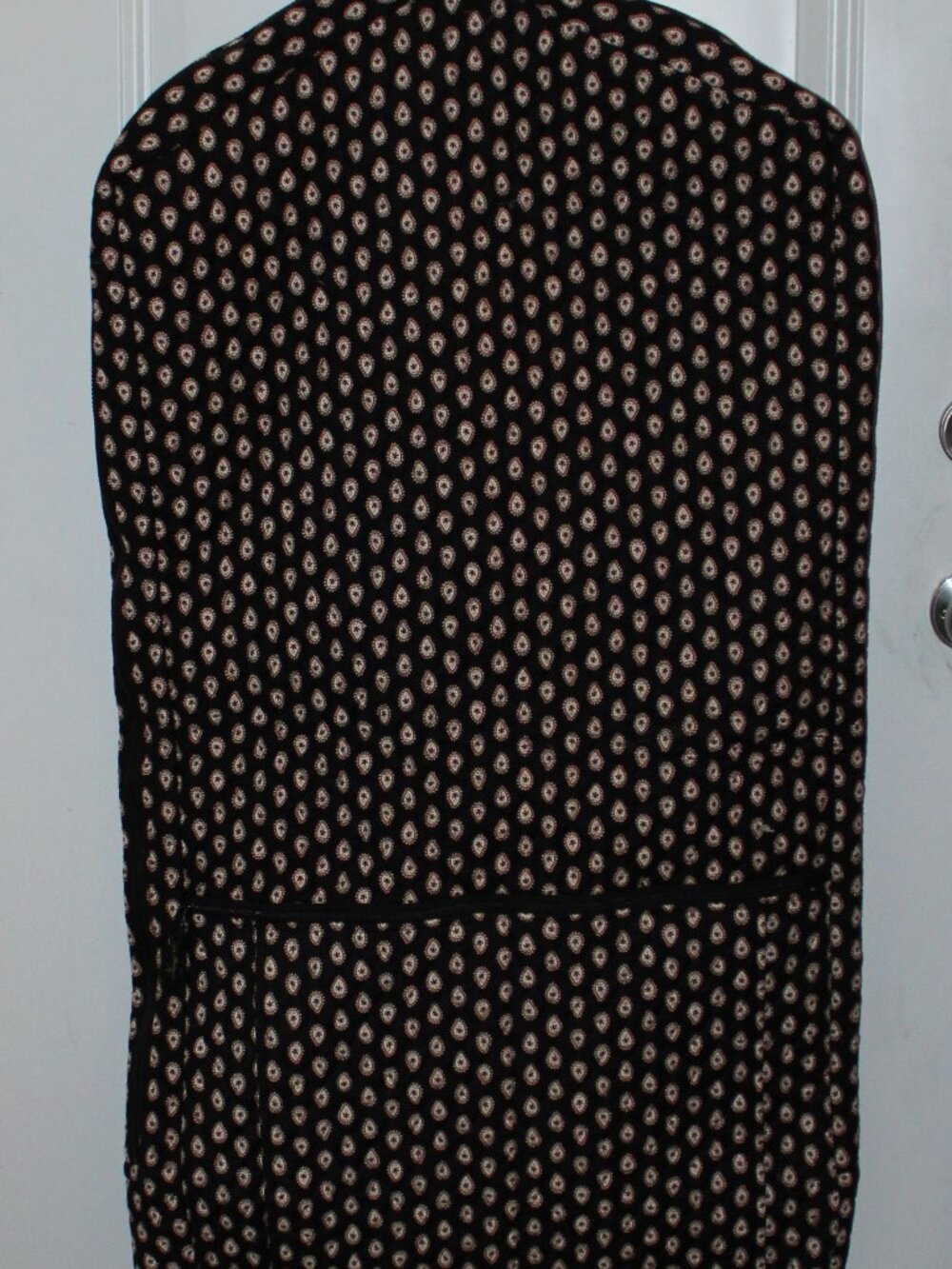 Vera Bradley Pirouette Black Floral Foldable Garment Travel Flight Bag New w/Tag
